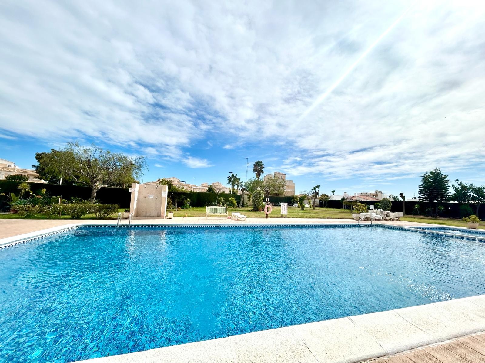 Eigendom verkocht - Bungalow te koop - Torrevieja - Banos de Europa