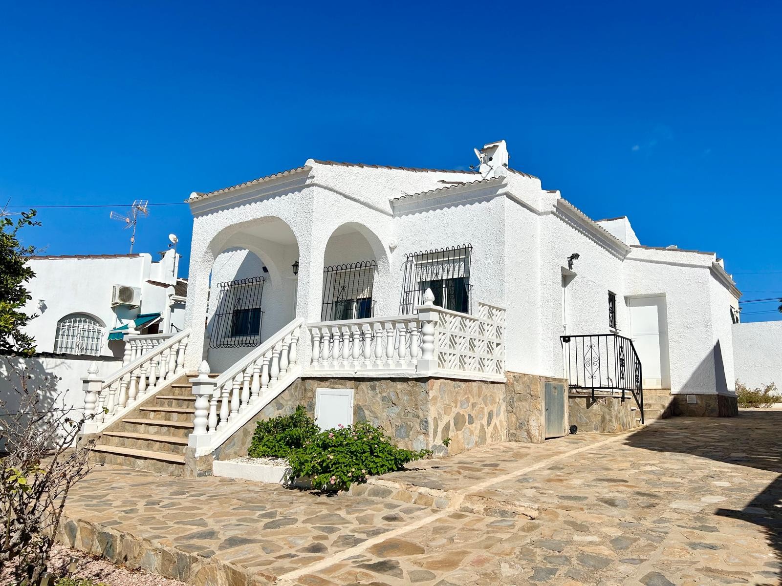 Property Sold - Villa for sale - Torrevieja - San Luis