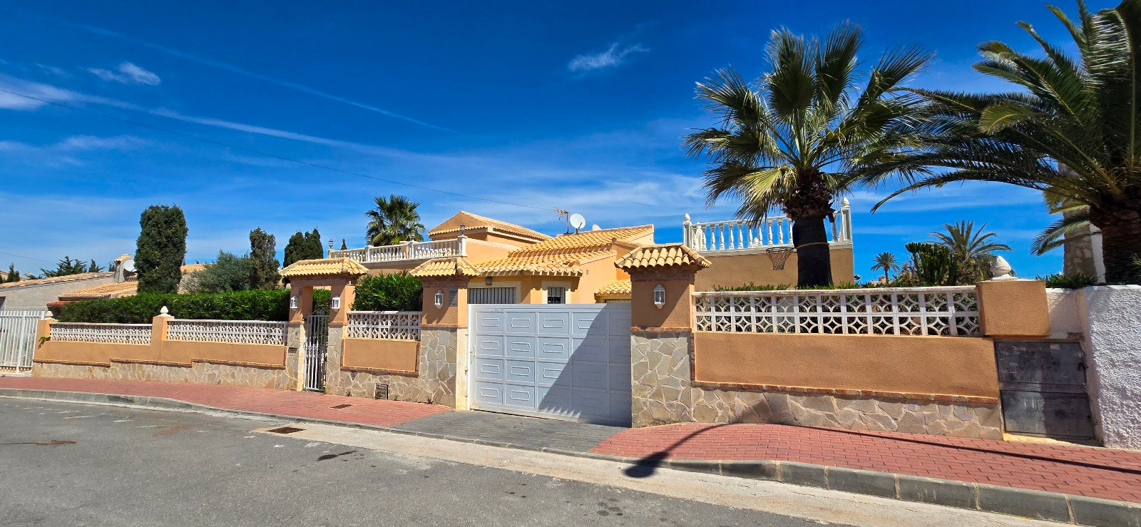 Propriété à vendre - Villa à vendre - Torrevieja - El Chaparral
