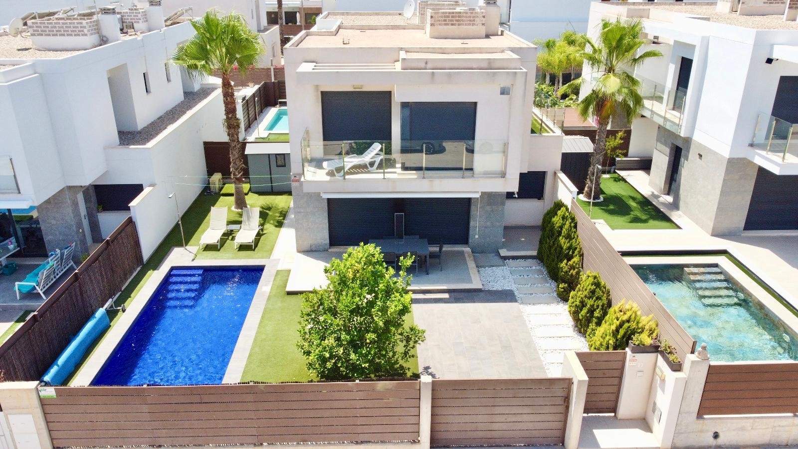 Property for sale - Villa for sale - Orihuela - Vistabella Golf