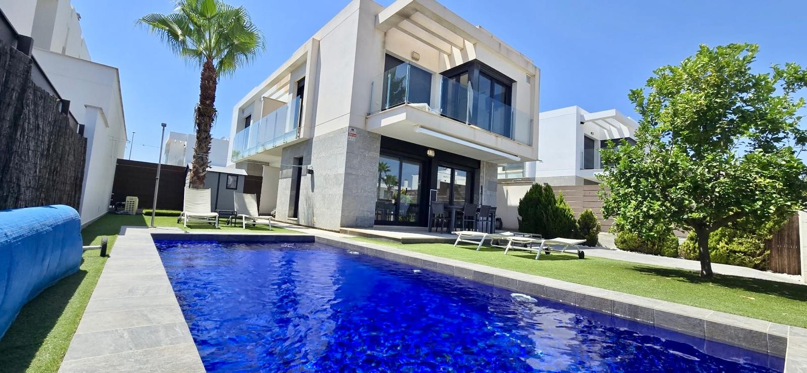 Property for sale - Villa for sale - Orihuela - Vistabella Golf