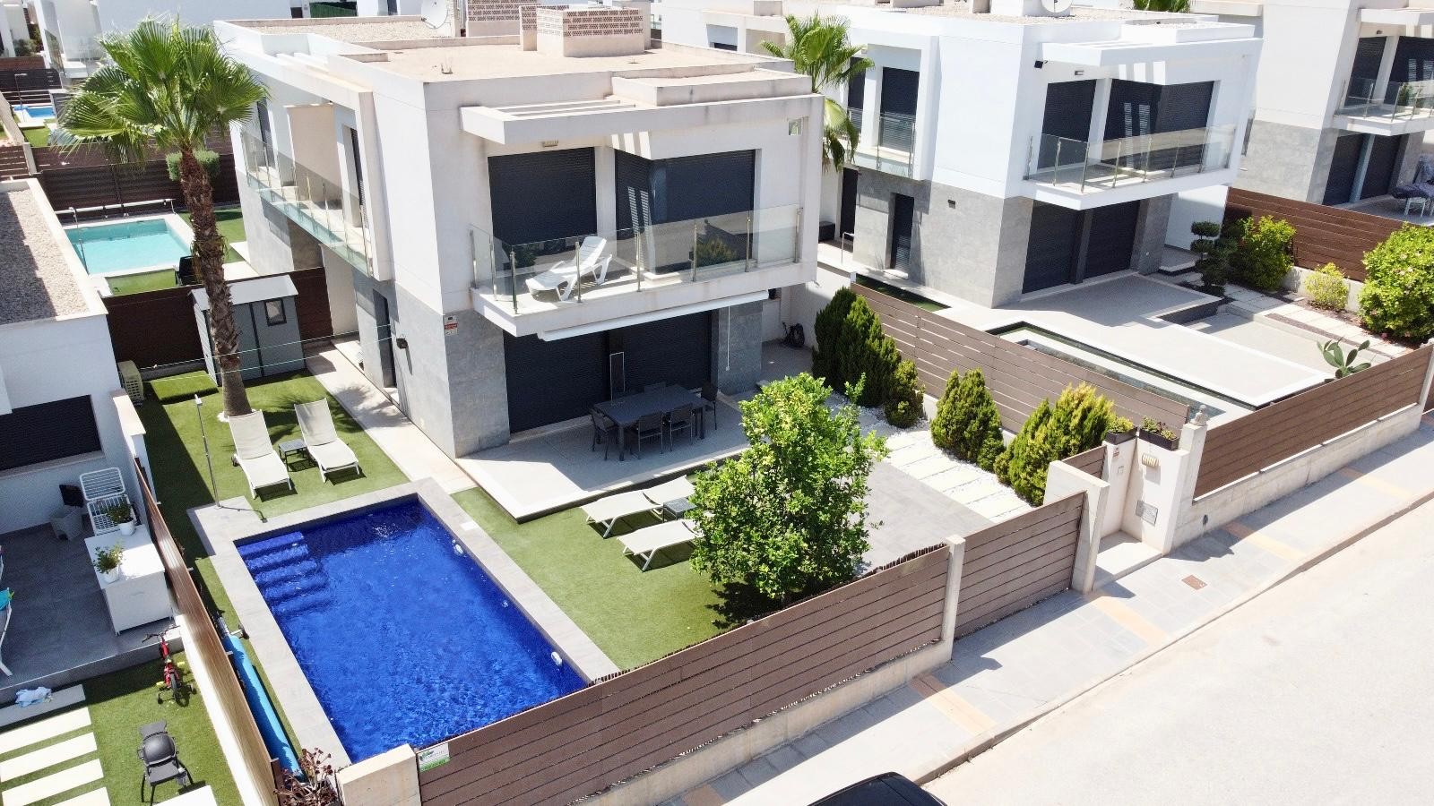 Property for sale - Villa for sale - Orihuela - Vistabella Golf
