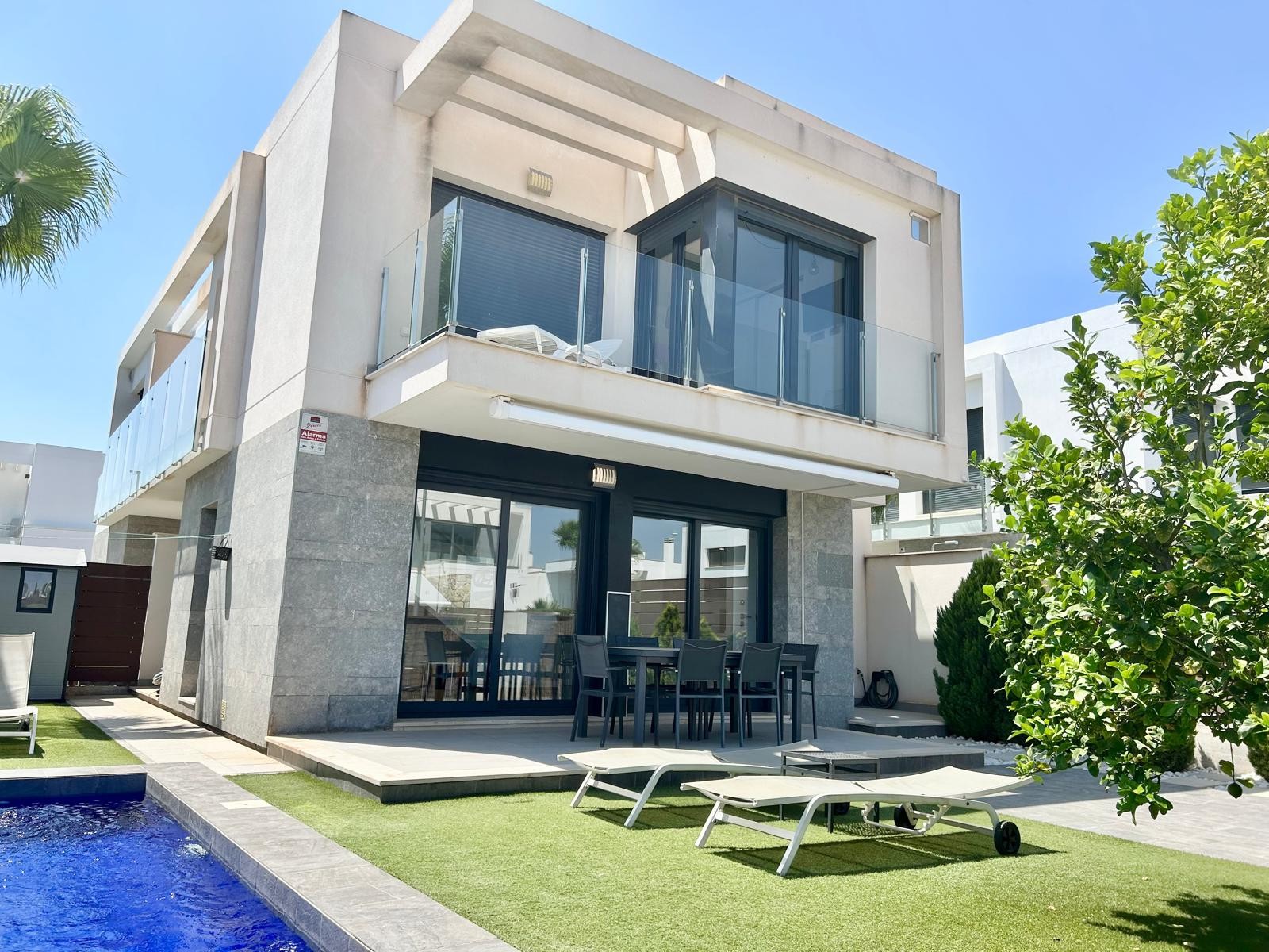 Property for sale - Villa for sale - Orihuela - Vistabella Golf