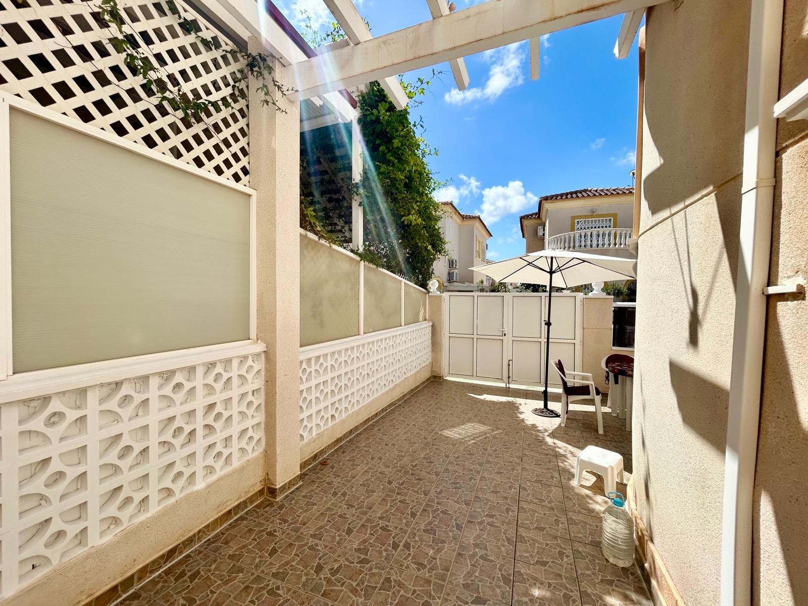 Eigendom verkocht - Rijtjeshuis te koop - Torrevieja - Aguas Nuevas