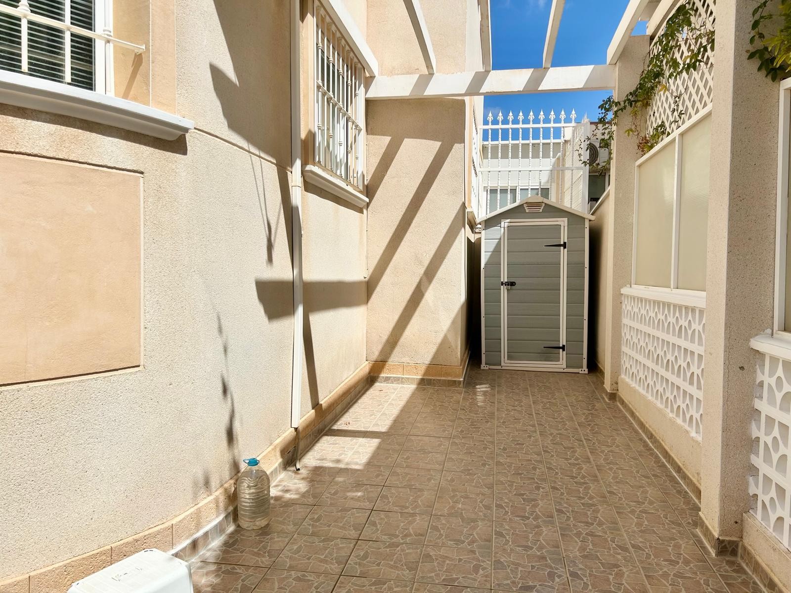 Eigendom verkocht - Rijtjeshuis te koop - Torrevieja - Aguas Nuevas