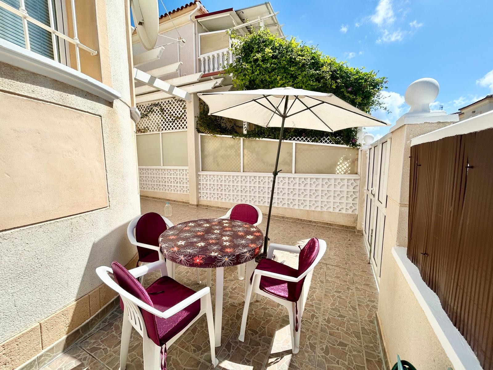 Eigendom verkocht - Rijtjeshuis te koop - Torrevieja - Aguas Nuevas