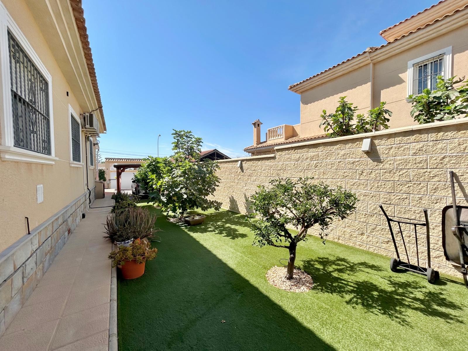 Propriété à vendre - Villa à vendre - Torrevieja - La Siesta