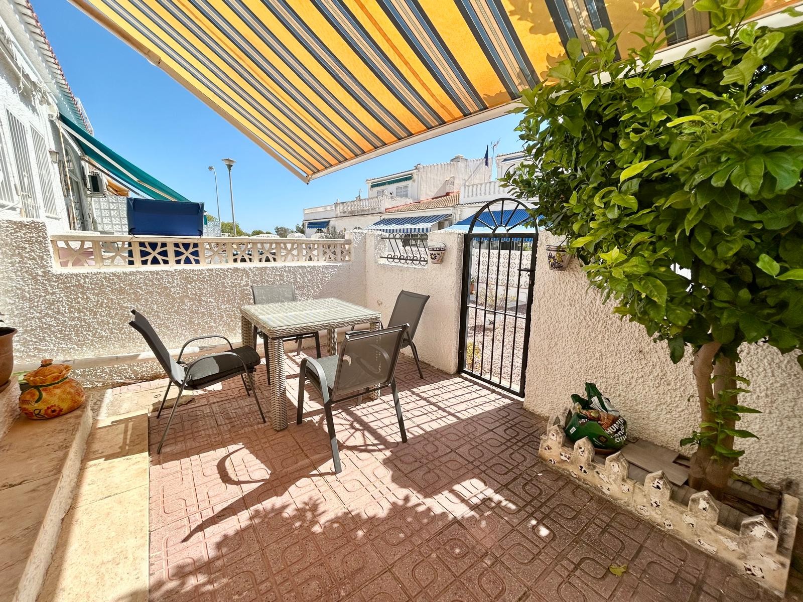 Property for sale - Townhouse for sale - Torrevieja - La Siesta