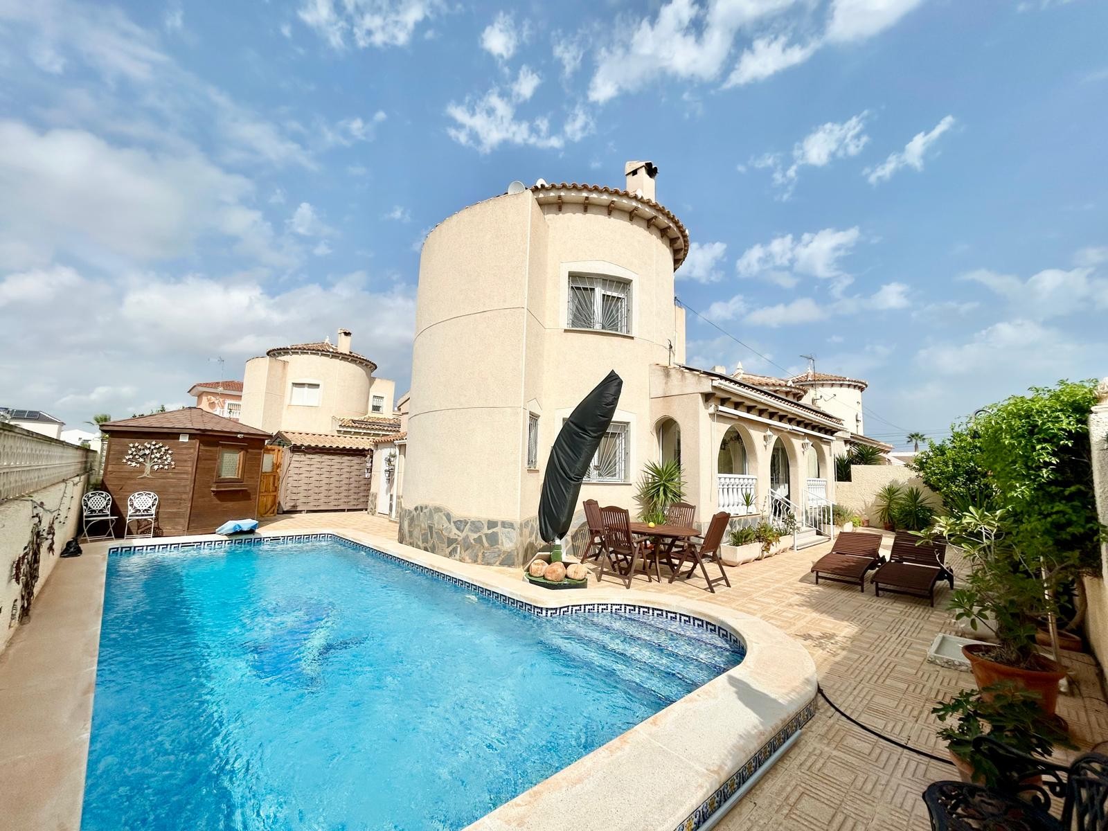 Property for sale - Villa for sale - Torrevieja - San Luis