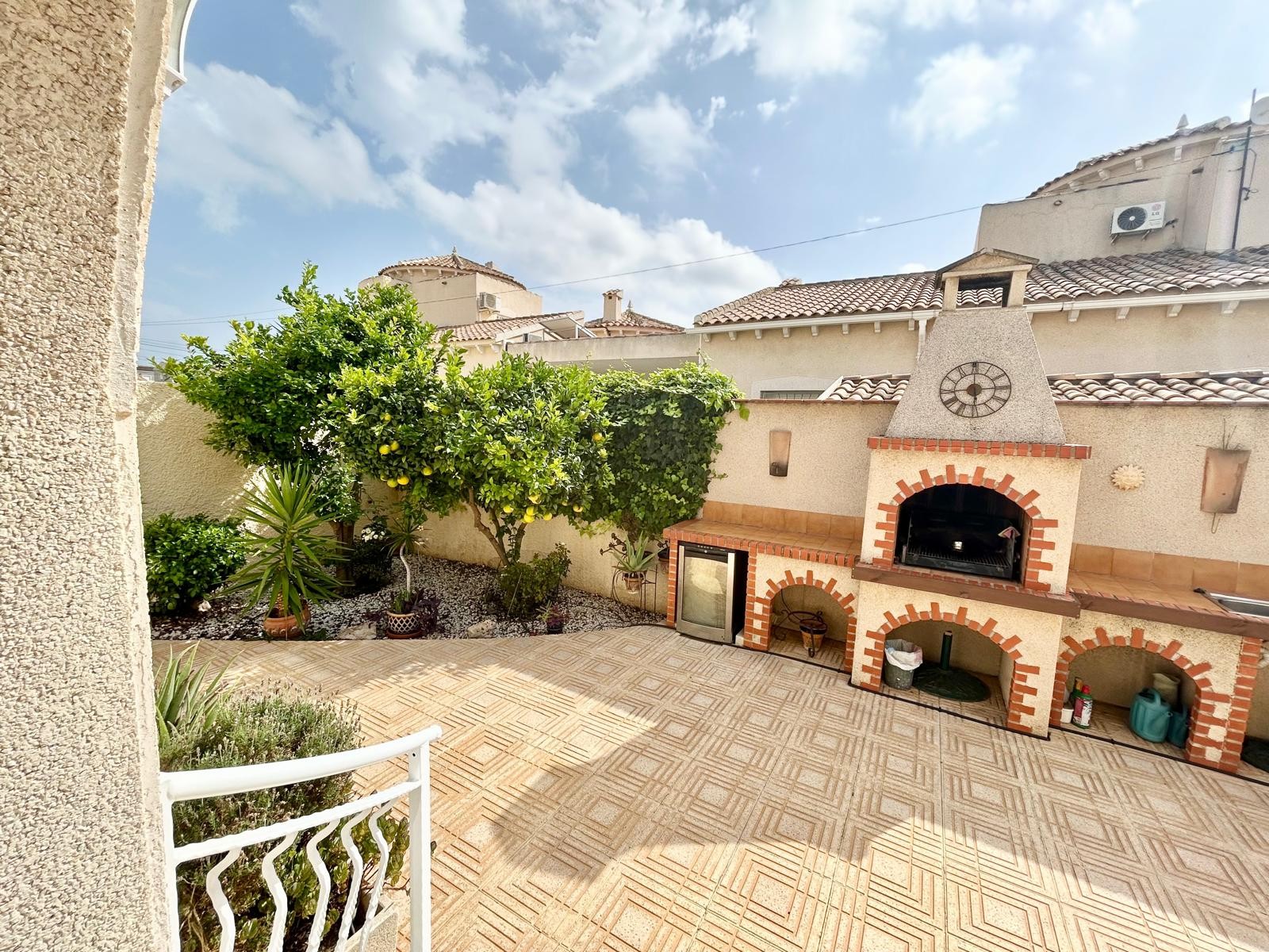 Property for sale - Villa for sale - Torrevieja - San Luis