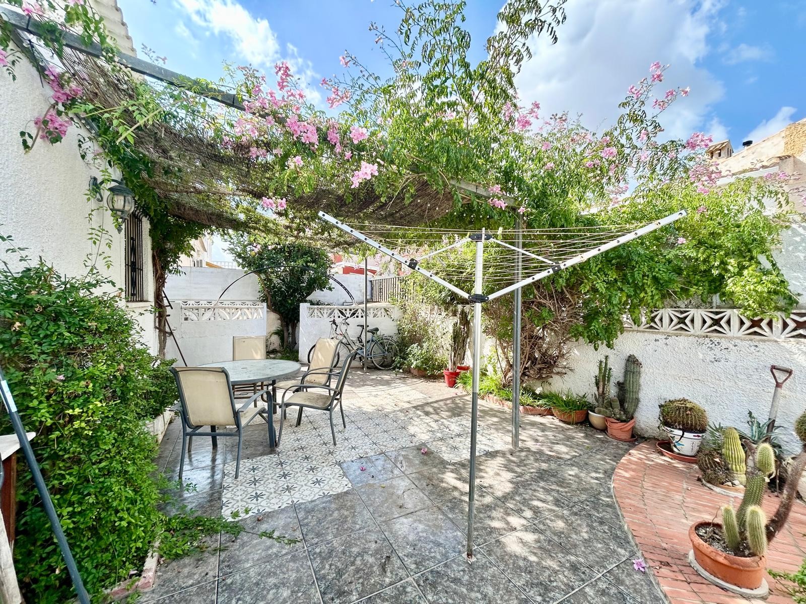 Property for sale - Villa for sale - Torrevieja - La Siesta