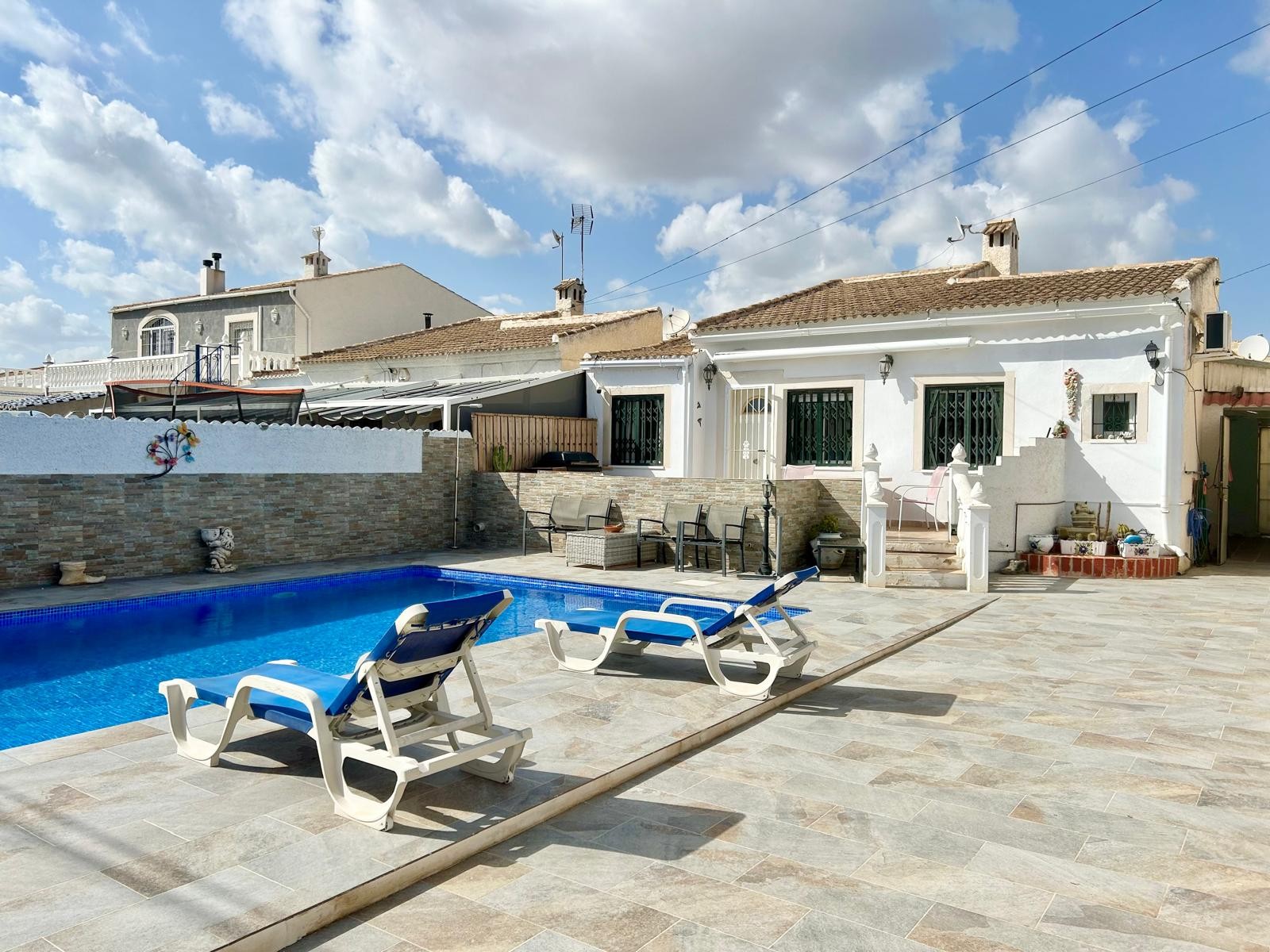 Property for sale - Villa for sale - Torrevieja - La Siesta