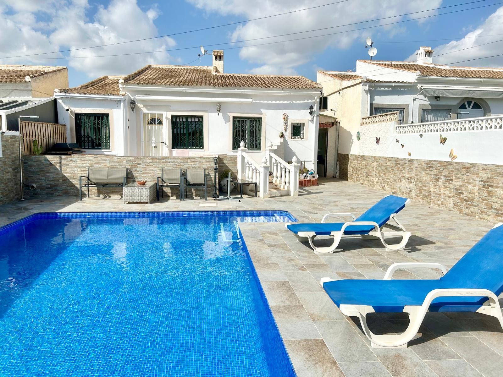 Property for sale - Villa for sale - Torrevieja - La Siesta