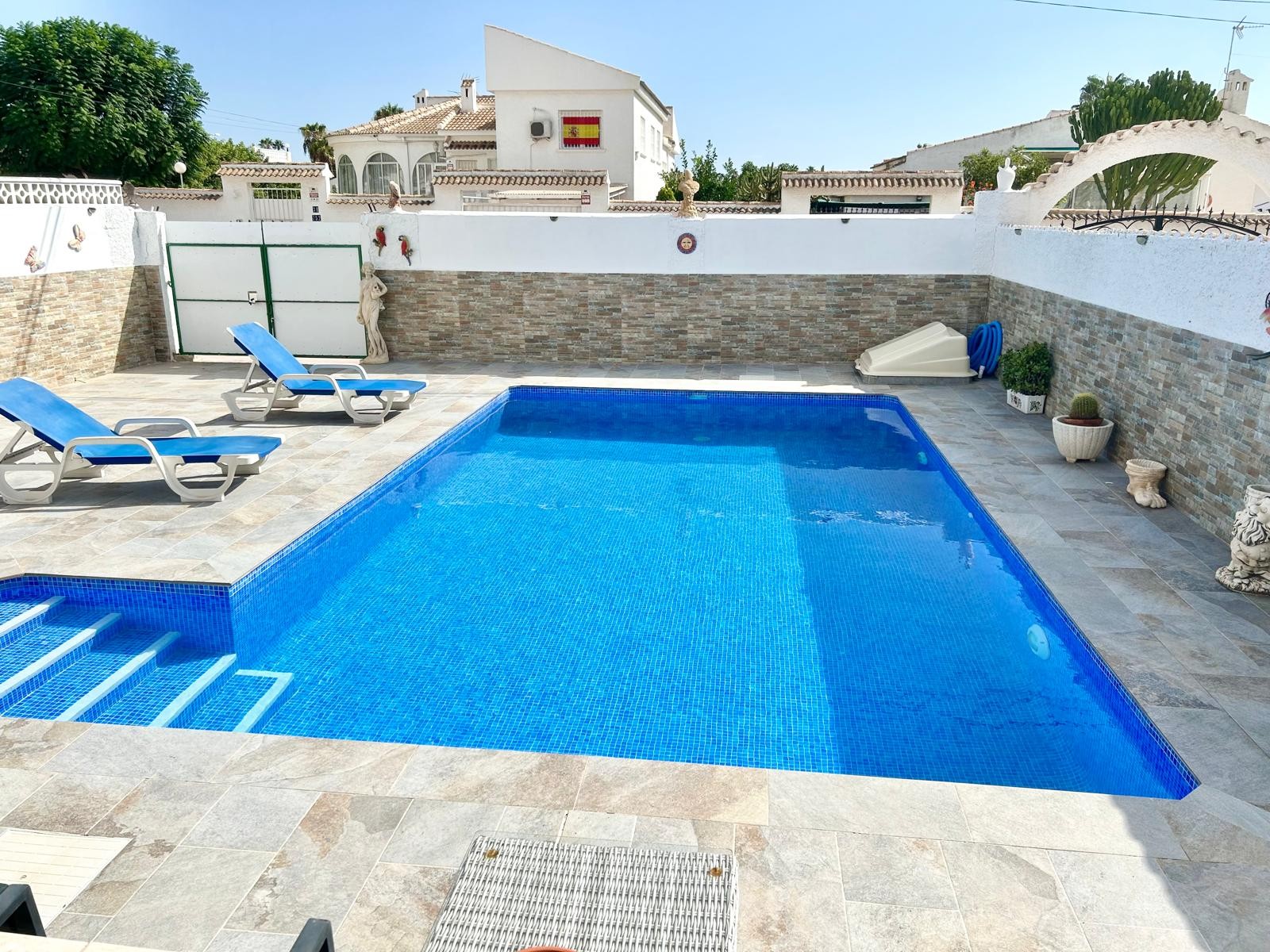 Property for sale - Villa for sale - Torrevieja - La Siesta