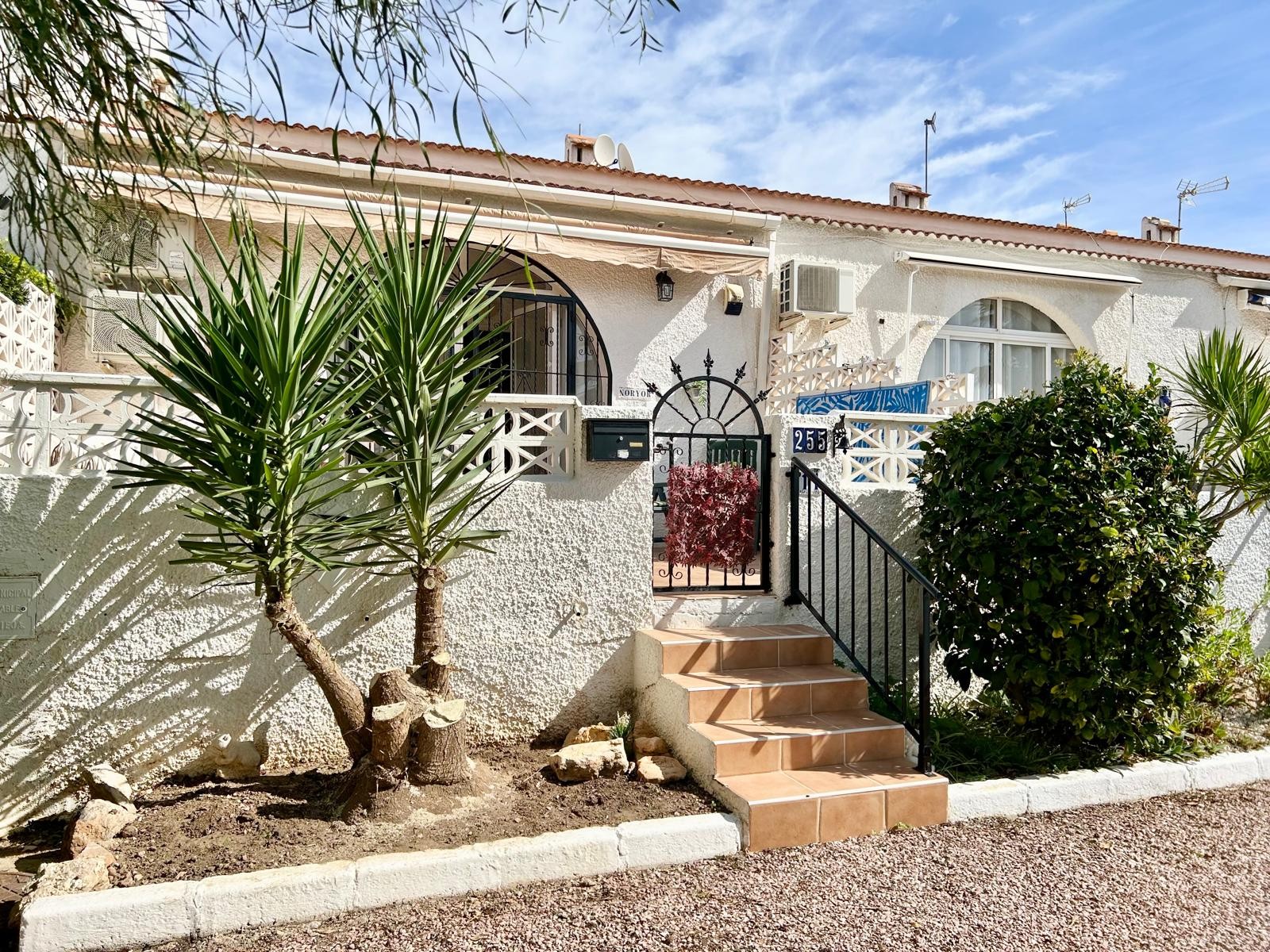 Property for sale - Bungalow for sale - Torrevieja - La Siesta