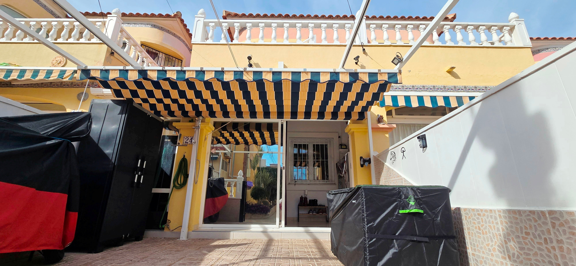 Te koop aangeboden onroerend goed - Rijtjeshuis te koop - Torrevieja - El Chaparral