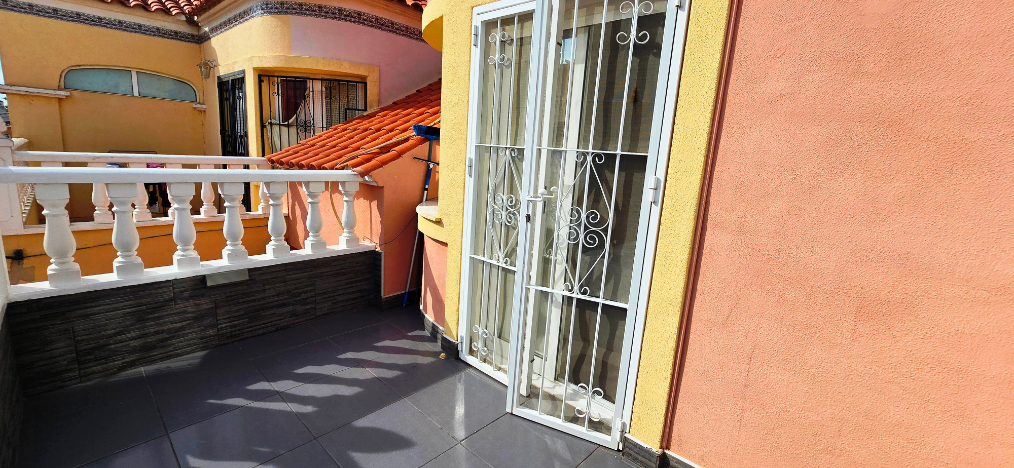 Te koop aangeboden onroerend goed - Rijtjeshuis te koop - Torrevieja - El Chaparral