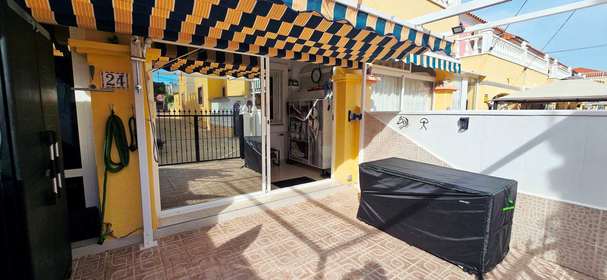 Te koop aangeboden onroerend goed - Rijtjeshuis te koop - Torrevieja - El Chaparral