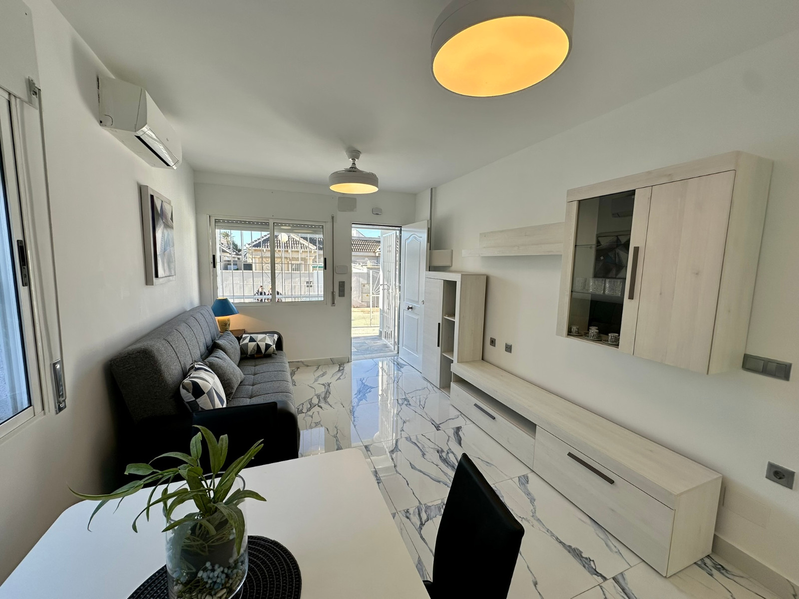 Property for sale - Bungalow for sale - Torrevieja - La Siesta