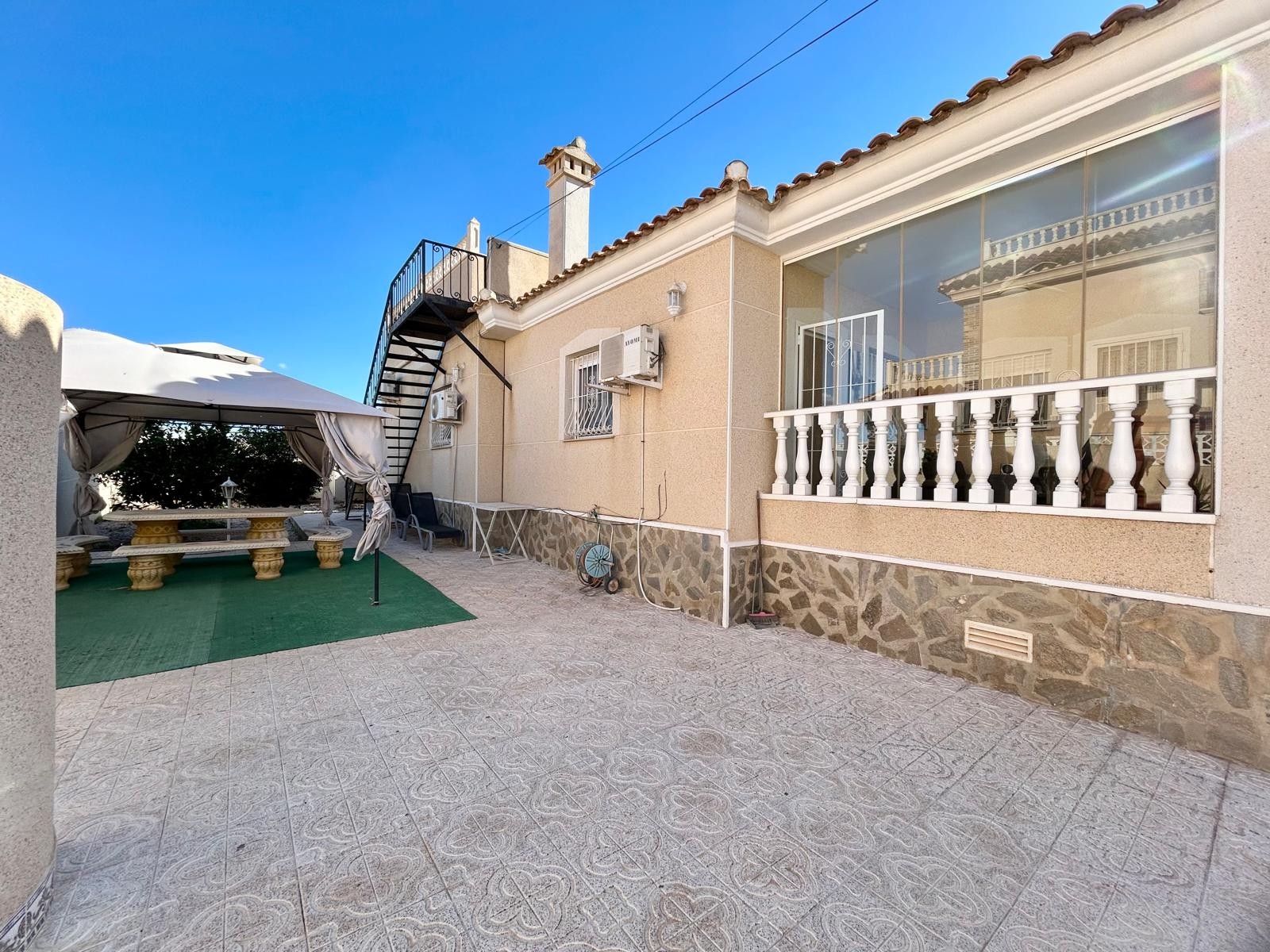 Property for sale - Villa for sale - Torrevieja - El Chaparral