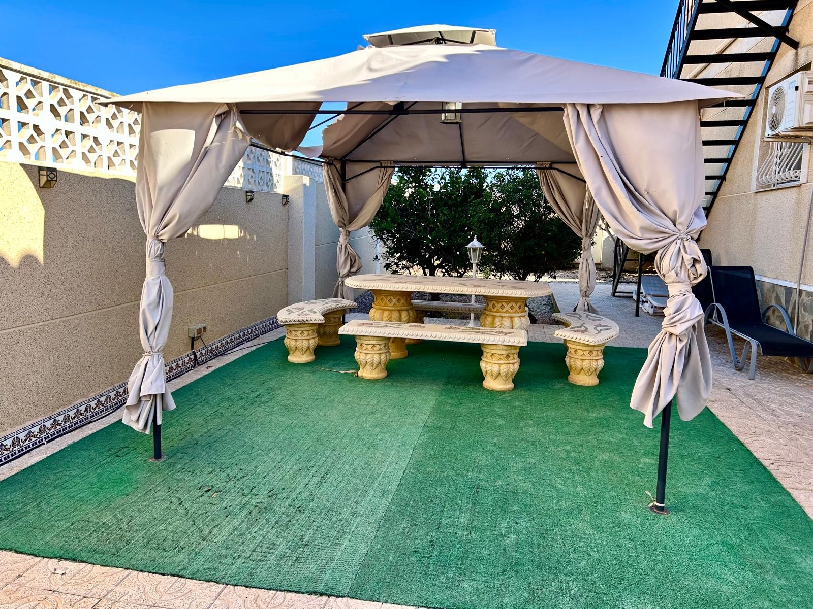 Property for sale - Villa for sale - Torrevieja - El Chaparral