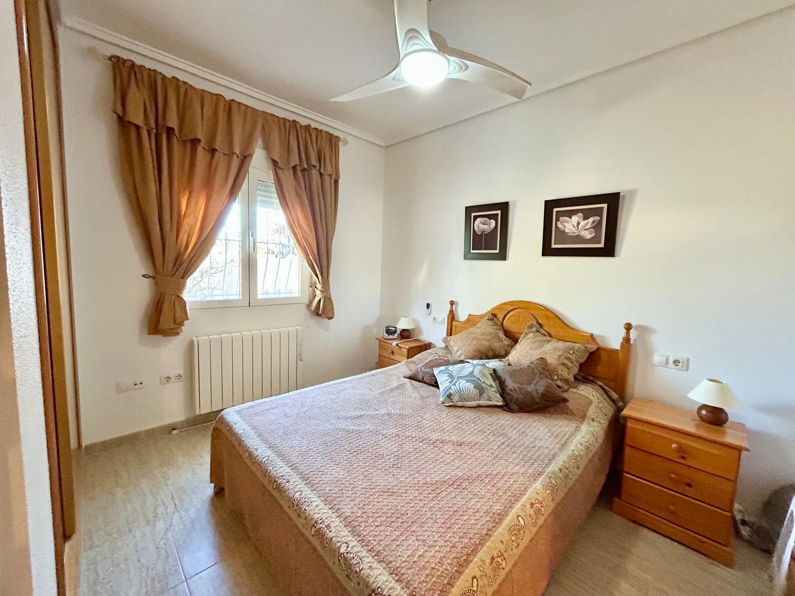 Property for sale - Villa for sale - Torrevieja - El Chaparral