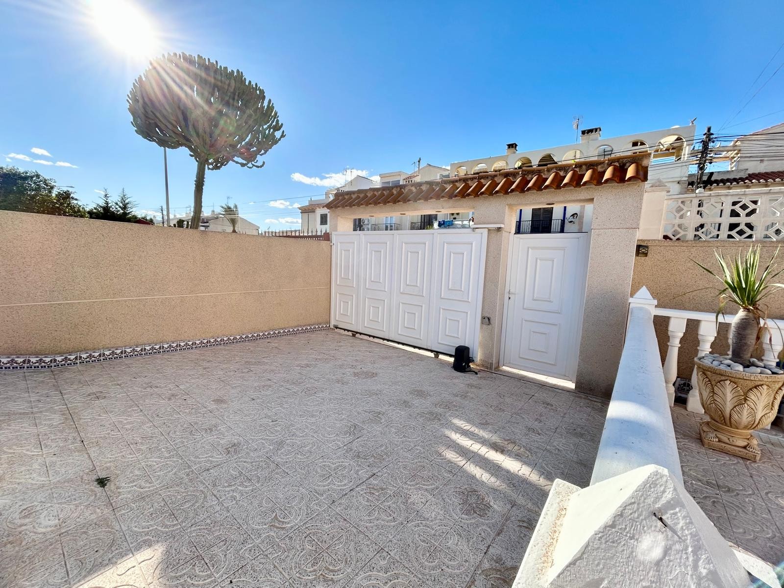 Property for sale - Villa for sale - Torrevieja - El Chaparral