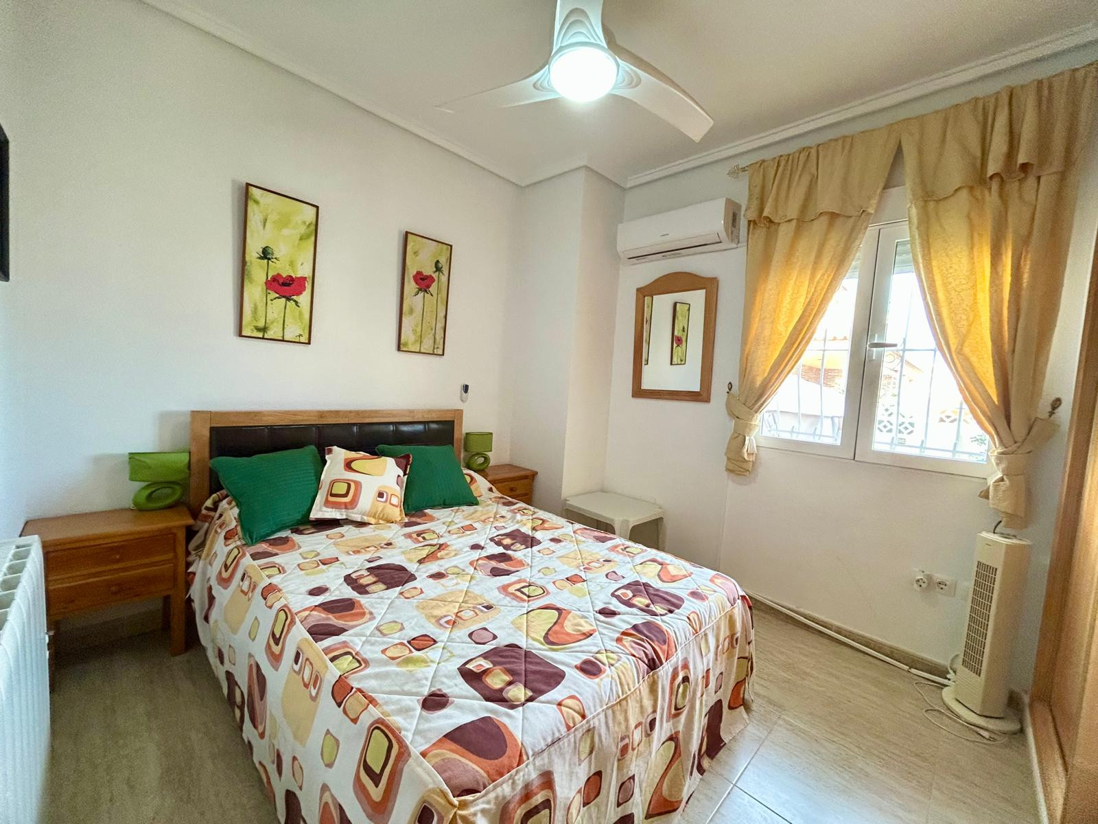 Te koop aangeboden onroerend goed - Villa te koop - Torrevieja - El Chaparral