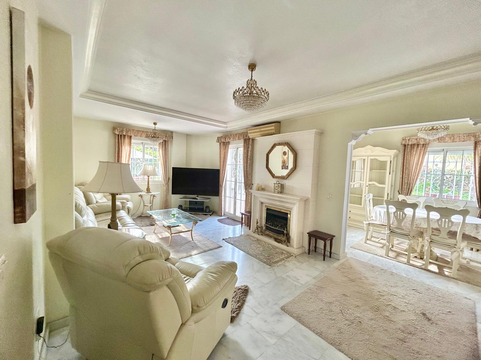 Property for sale - Villa for sale - Torrevieja - La Torreta