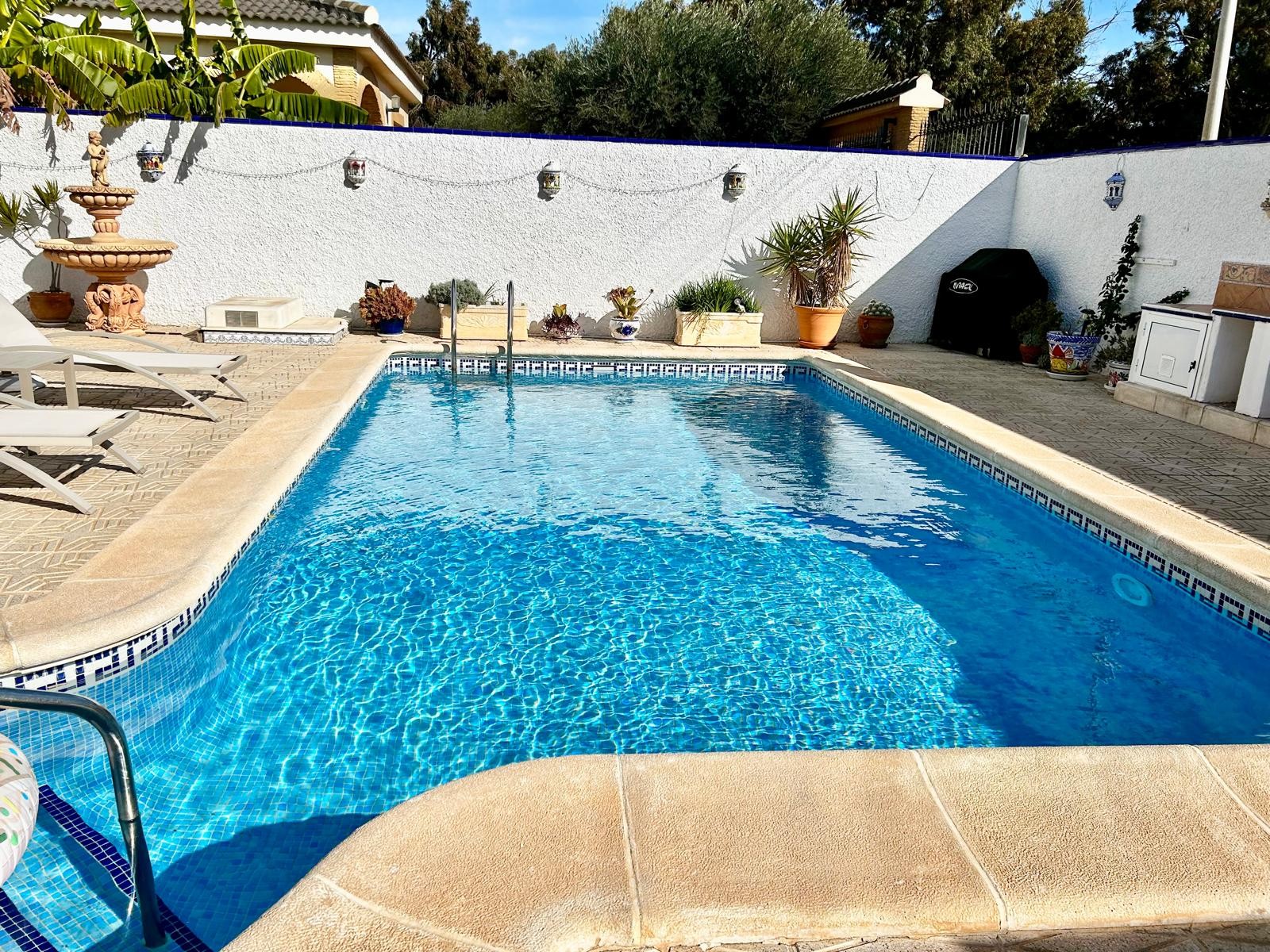 Property for sale - Villa for sale - Torrevieja - La Siesta