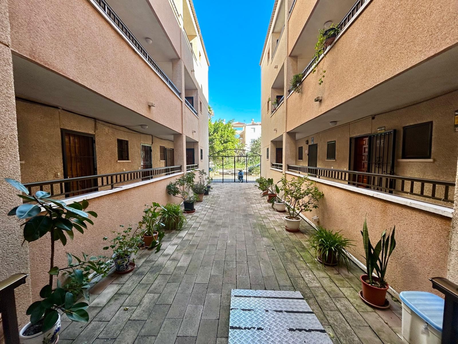 Te koop aangeboden onroerend goed - Appartement te koop - Torrevieja - San Luis