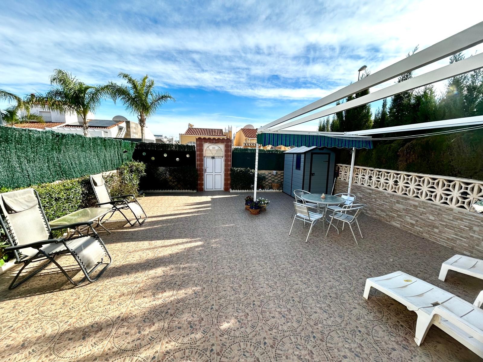 Property for sale - Villa for sale - Torrevieja - La Siesta