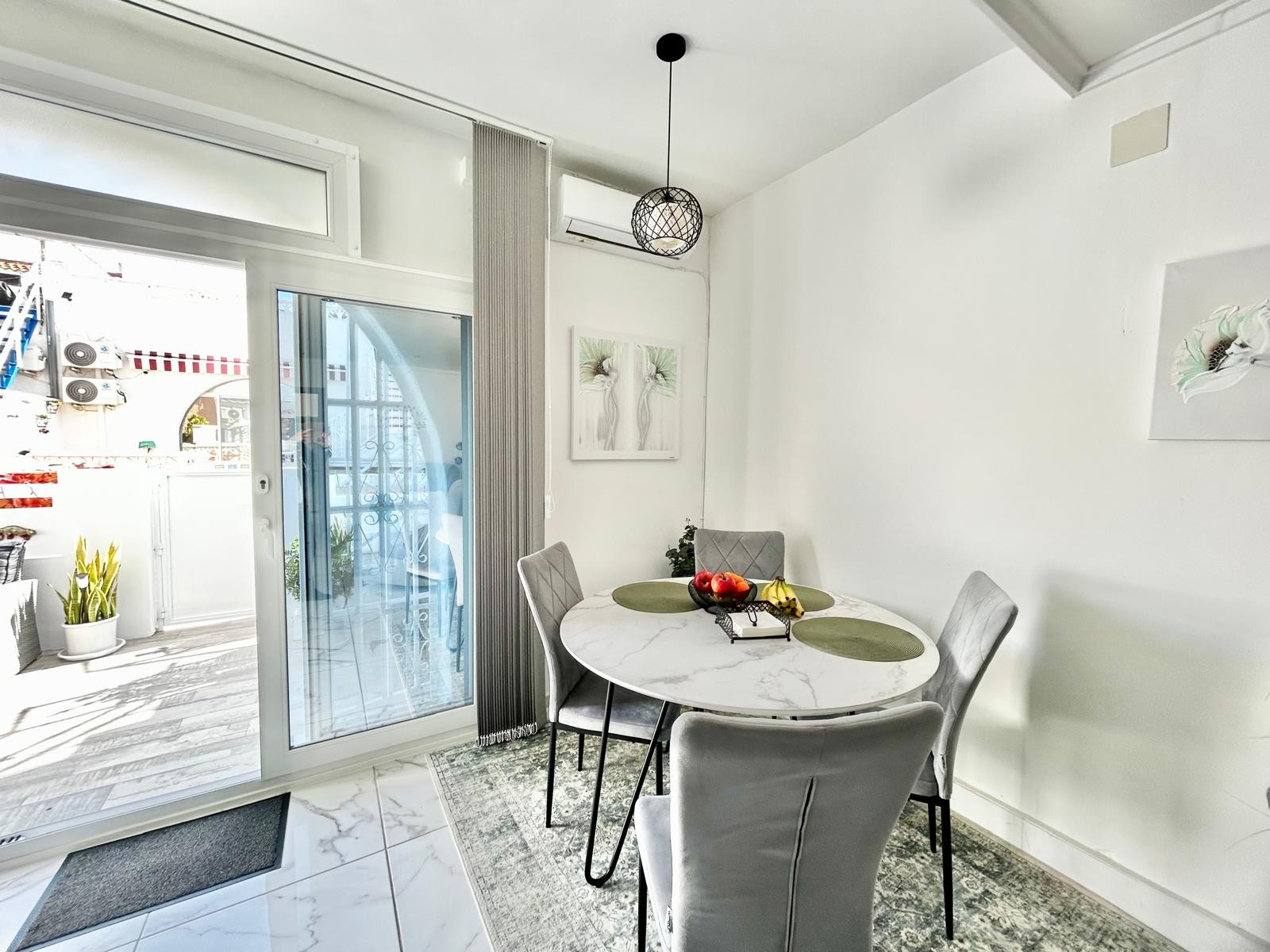 Property for sale - Townhouse for sale - Torrevieja - La Siesta