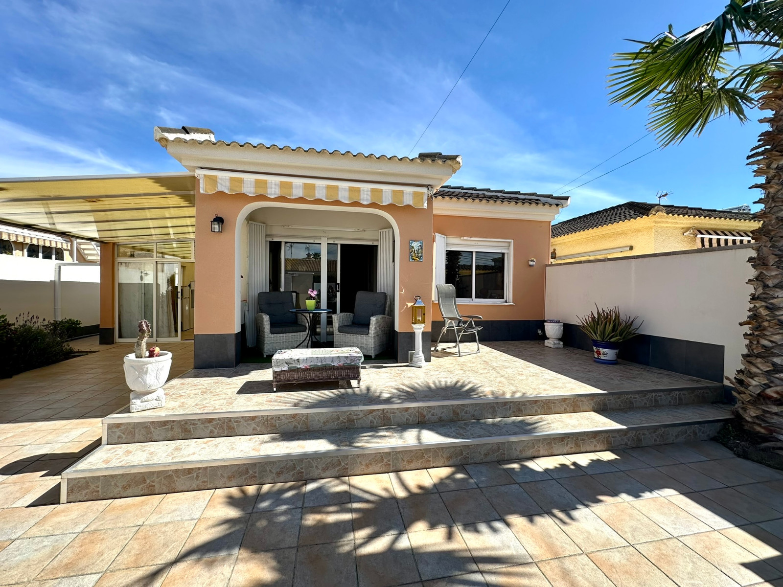 Property for sale - Villa for sale - Torrevieja - La Siesta