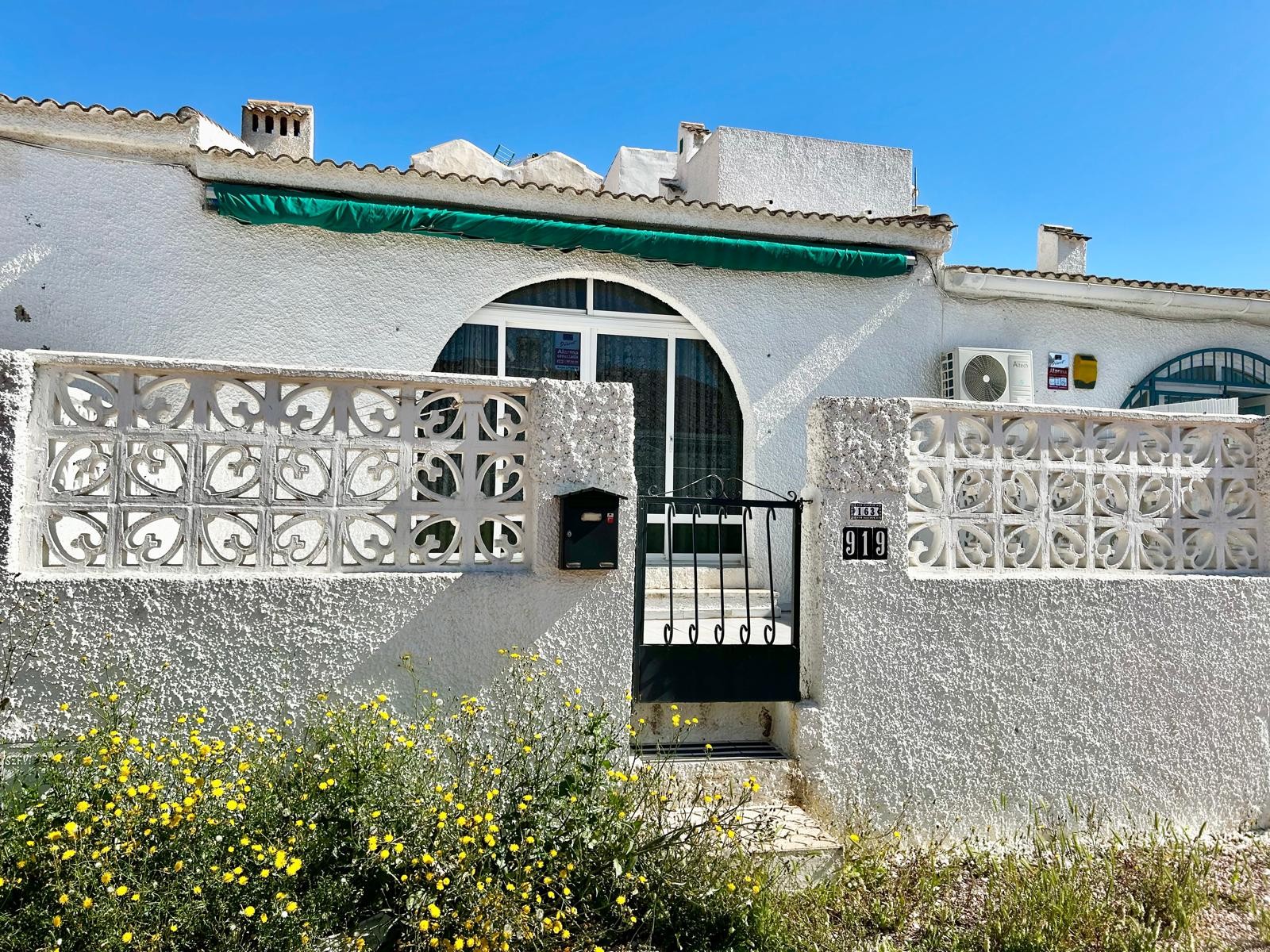 Property for sale - Bungalow for sale - Torrevieja - La Siesta