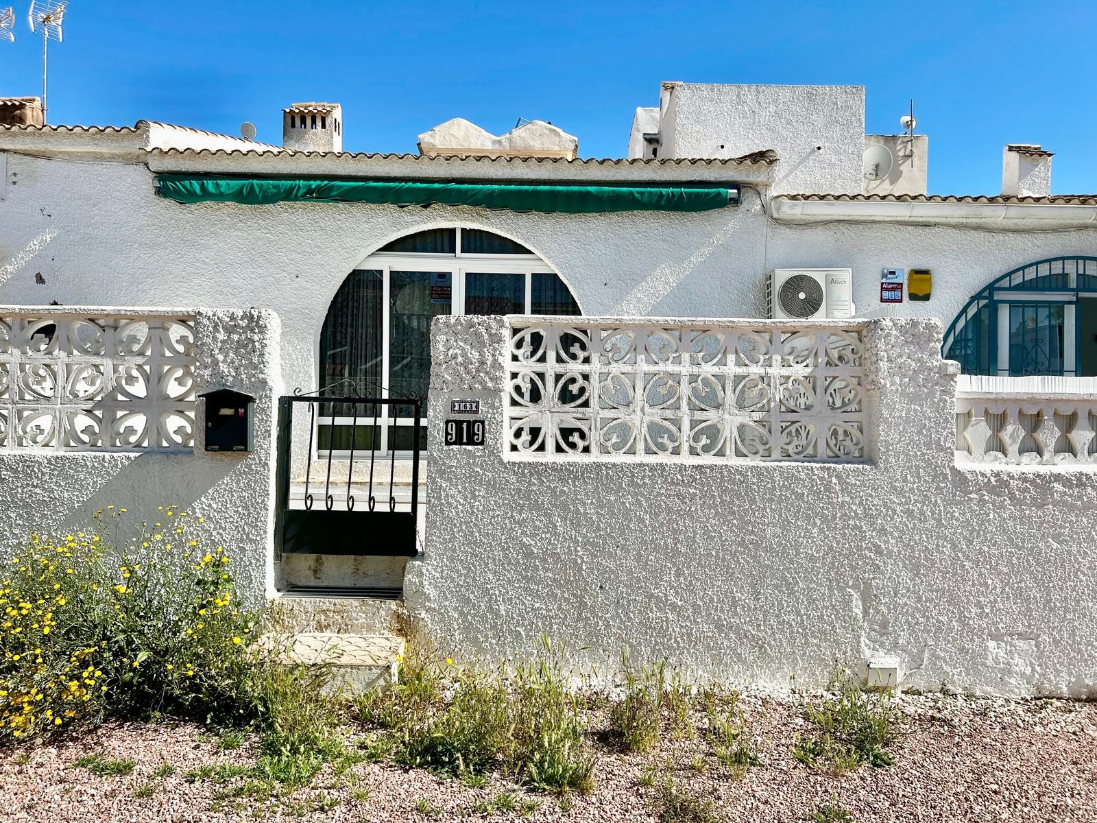 Property for sale - Bungalow for sale - Torrevieja - La Siesta