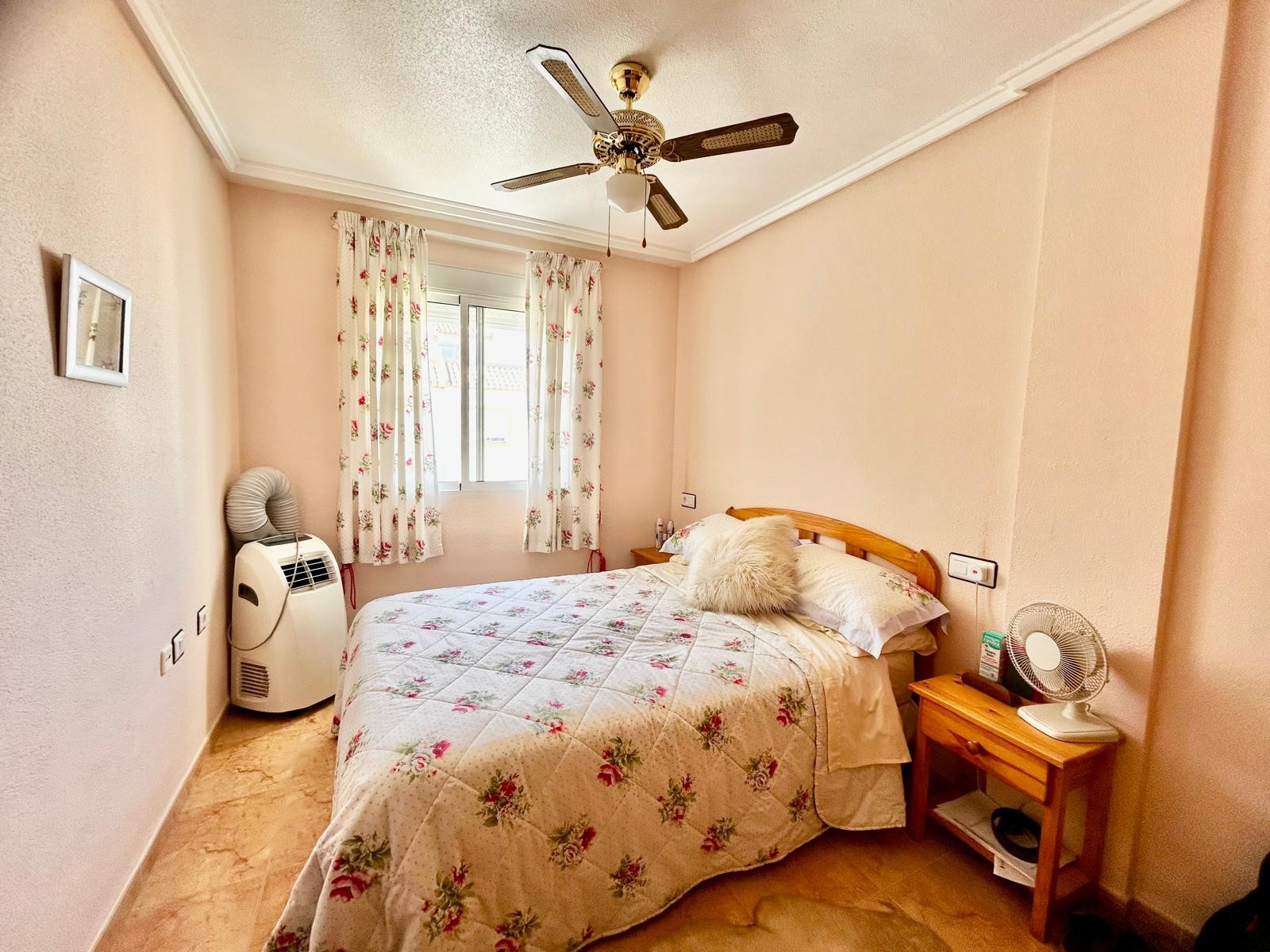 Property for sale - Bungalow for sale - Torrevieja - Altos del Limonar