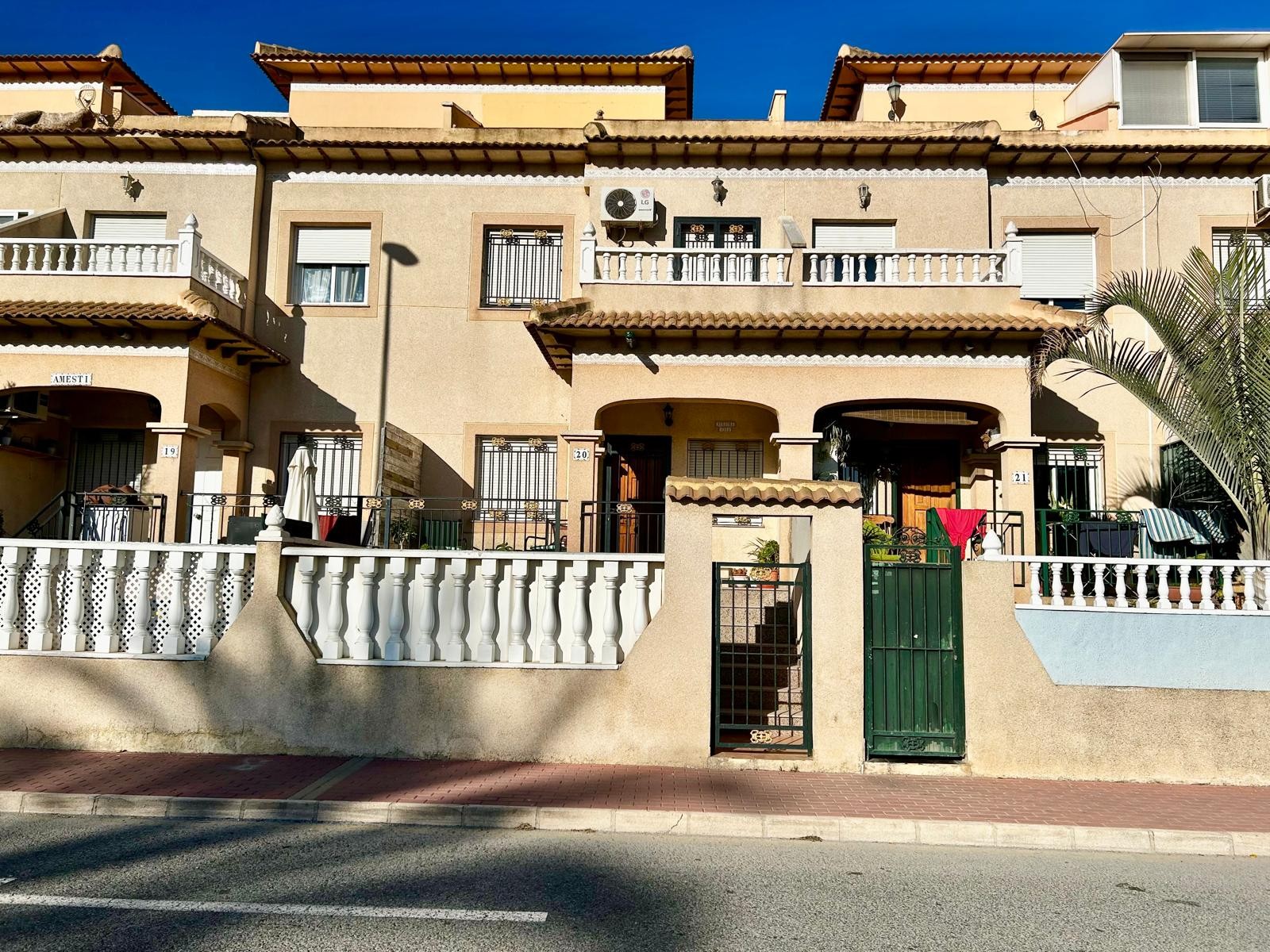 Propiedad en venta - Casa adosada en venta - Torrevieja - El Salado