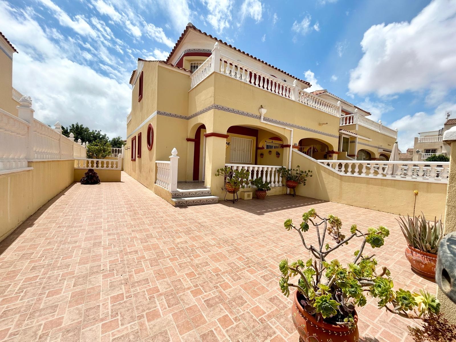 Property for sale - Villa for sale - Torrevieja - La Torreta