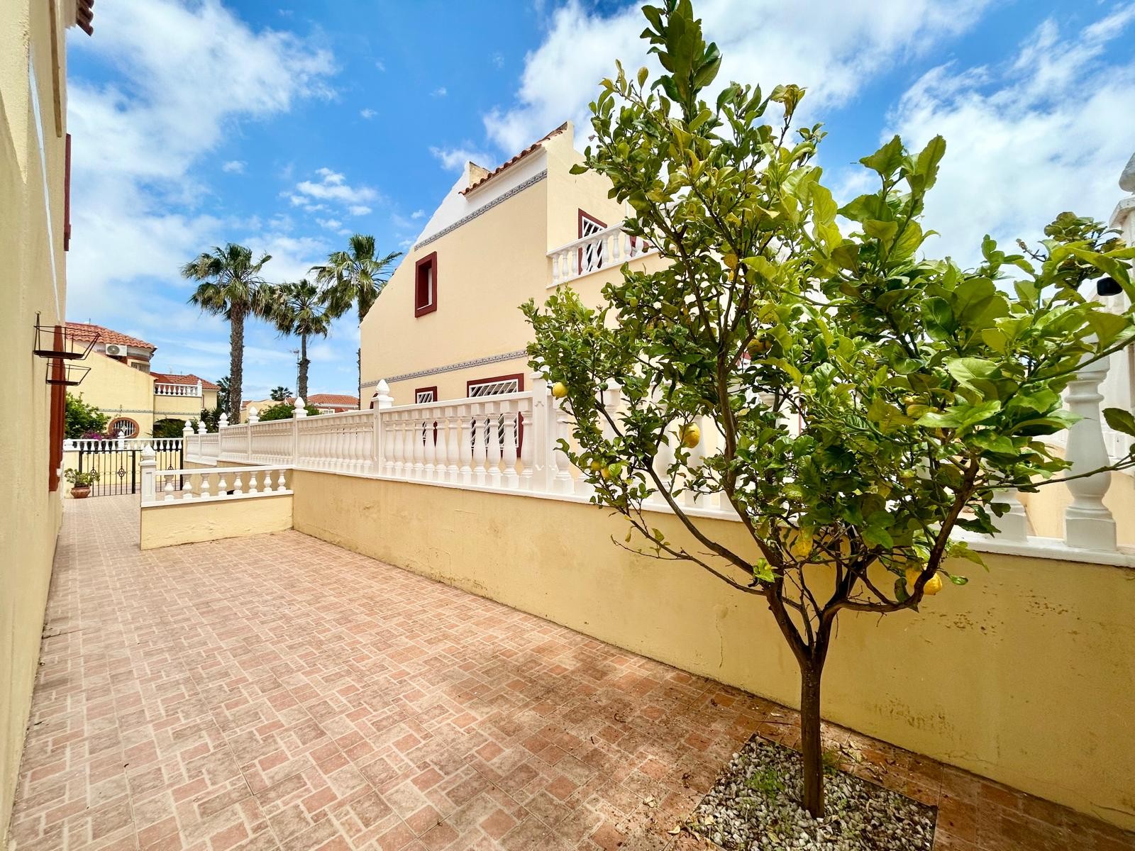 Property for sale - Villa for sale - Torrevieja - La Torreta