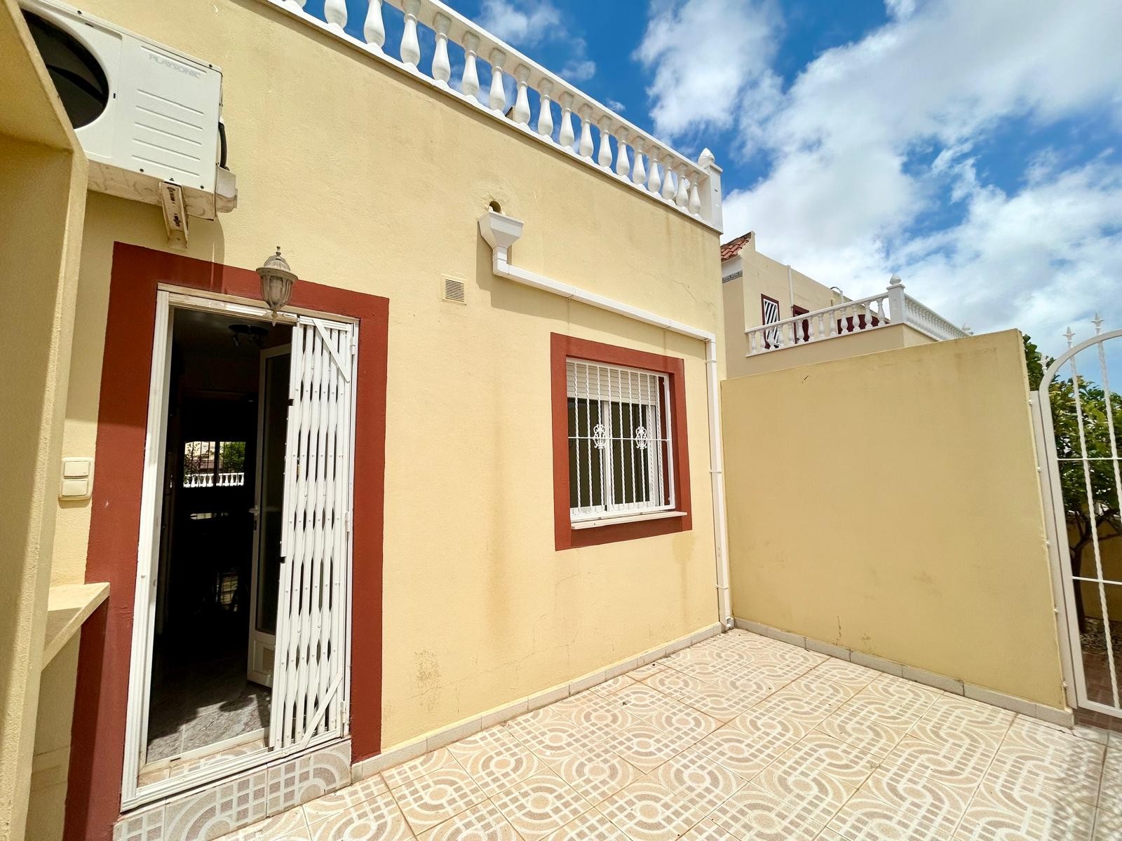 Property for sale - Villa for sale - Torrevieja - La Torreta