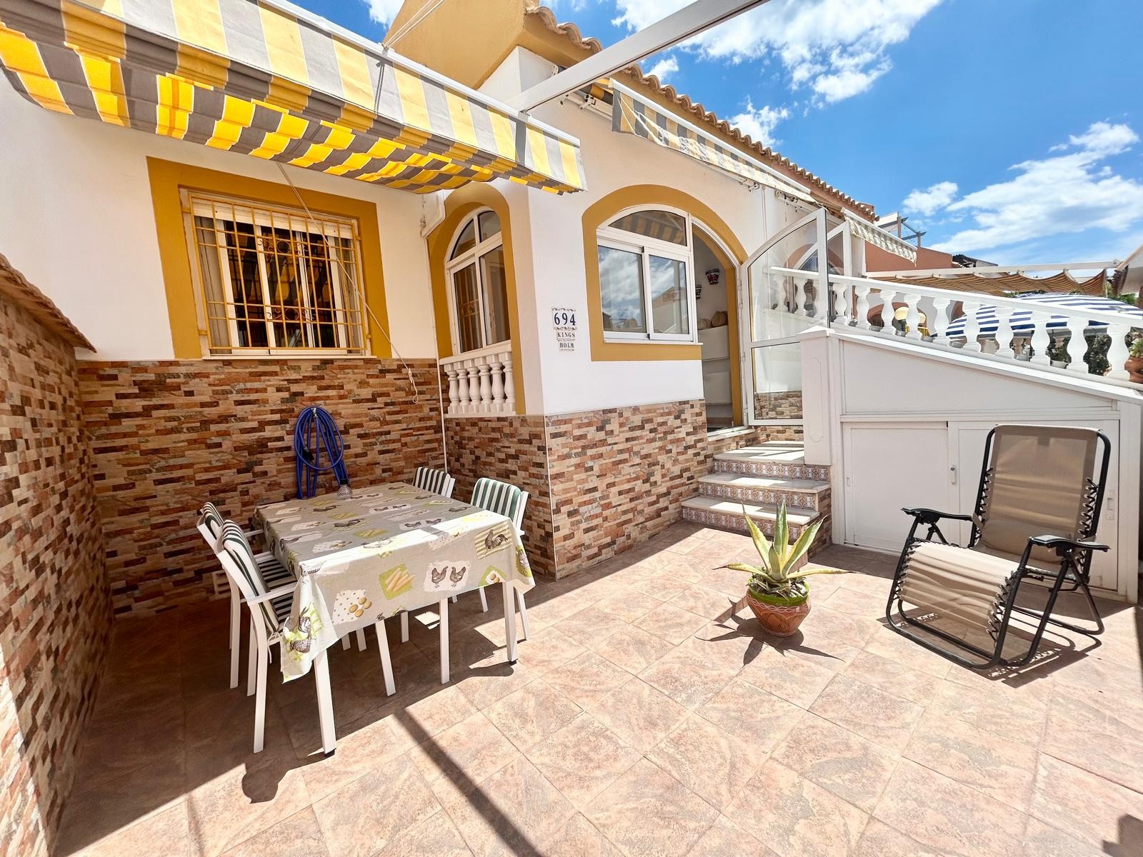 Property for sale - Bungalow for sale - Torrevieja - Altos del Limonar
