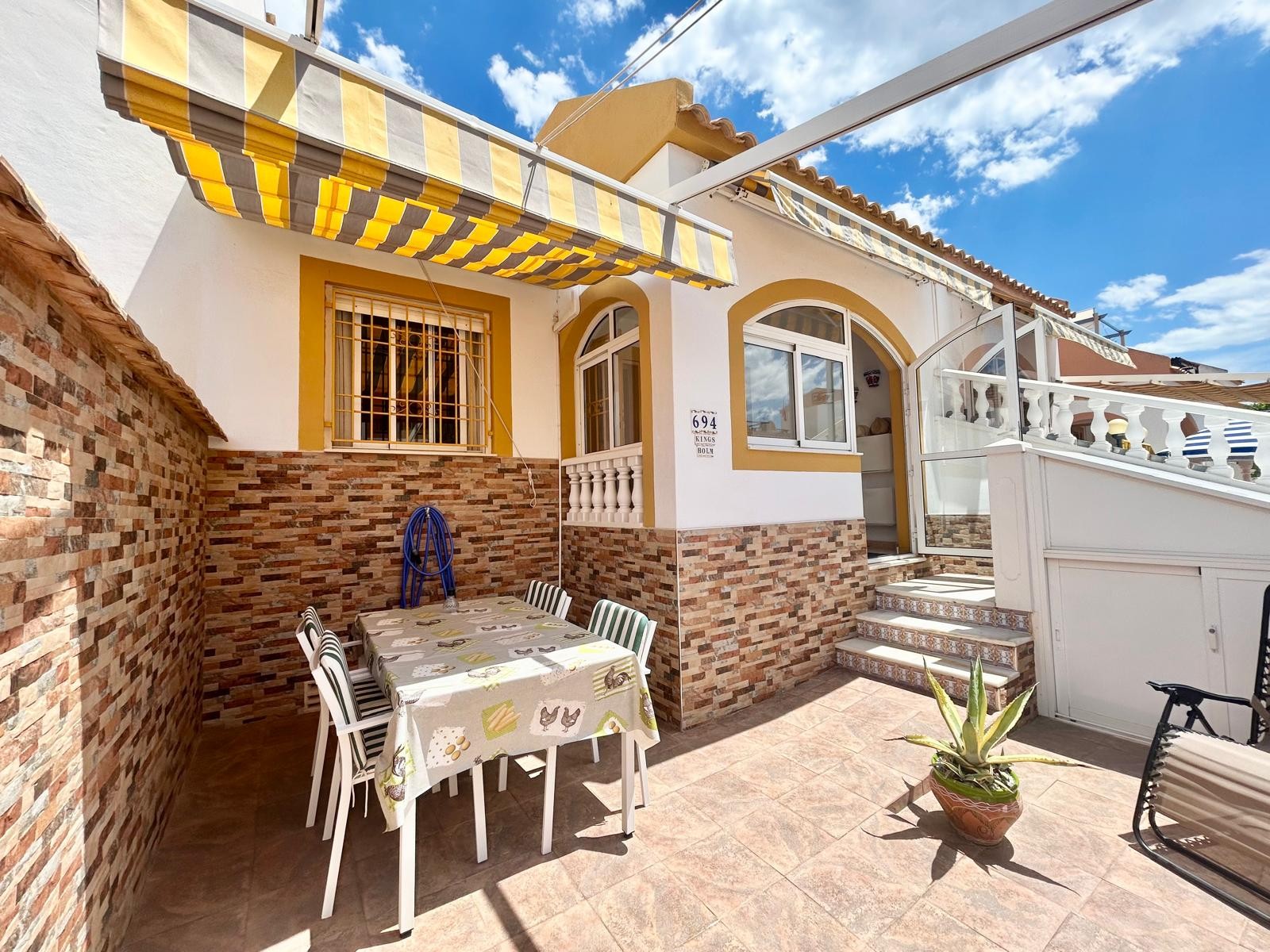 Property for sale - Bungalow for sale - Torrevieja - Altos del Limonar