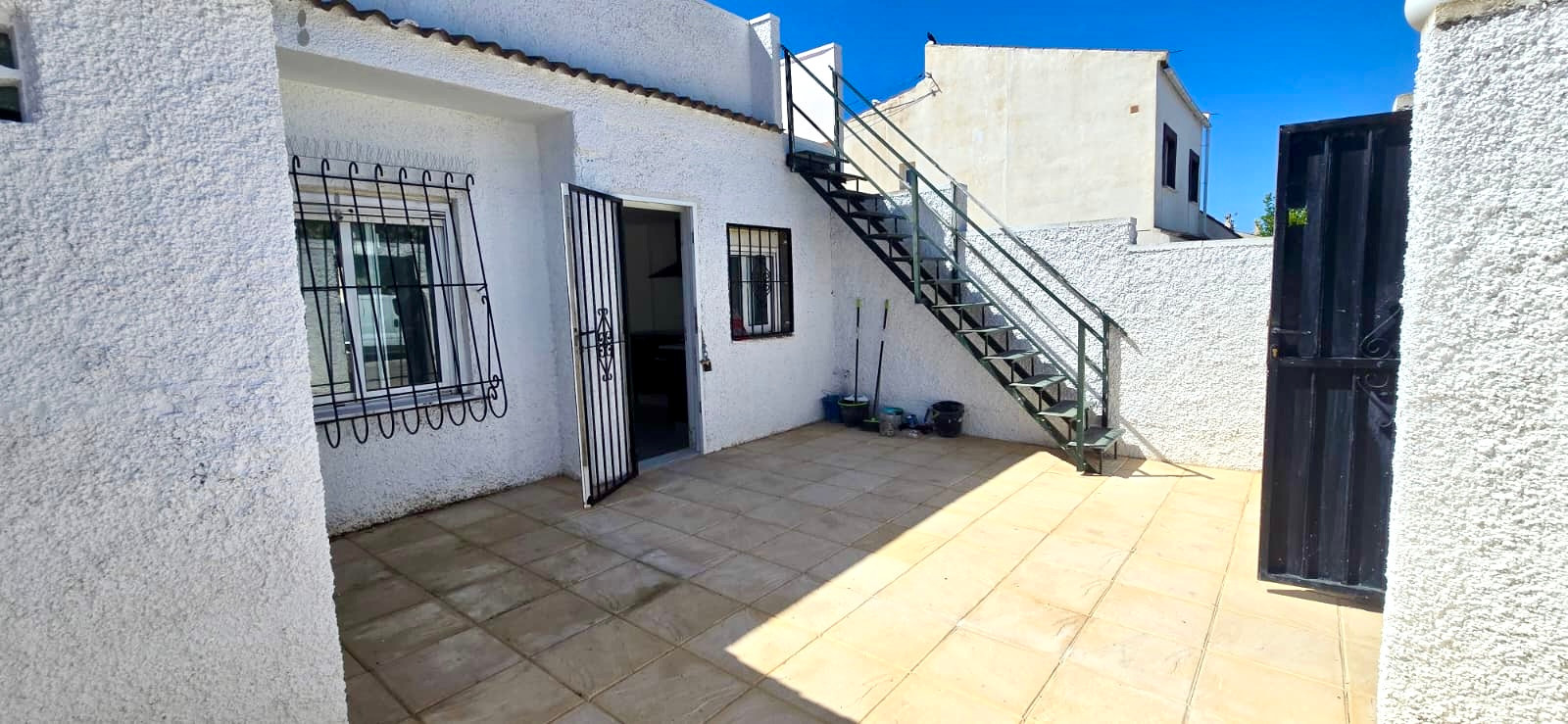 Property for sale - Bungalow for sale - Torrevieja - El Limonar