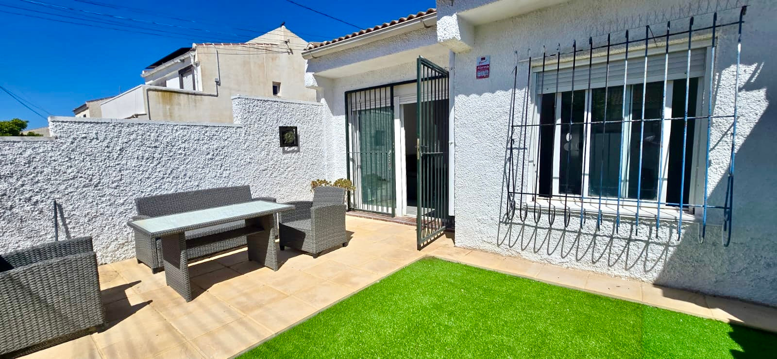 Property for sale - Bungalow for sale - Torrevieja - El Limonar