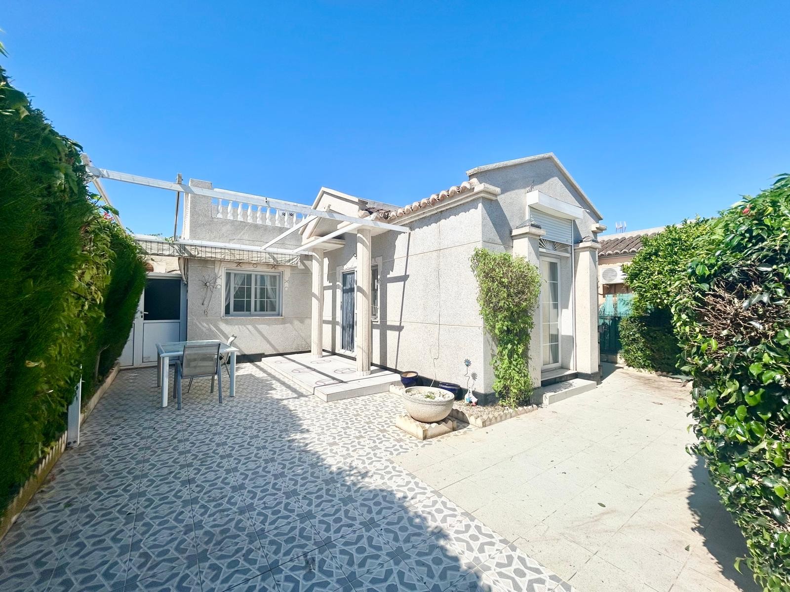 Property for sale - Bungalow for sale - Torrevieja - La Torreta