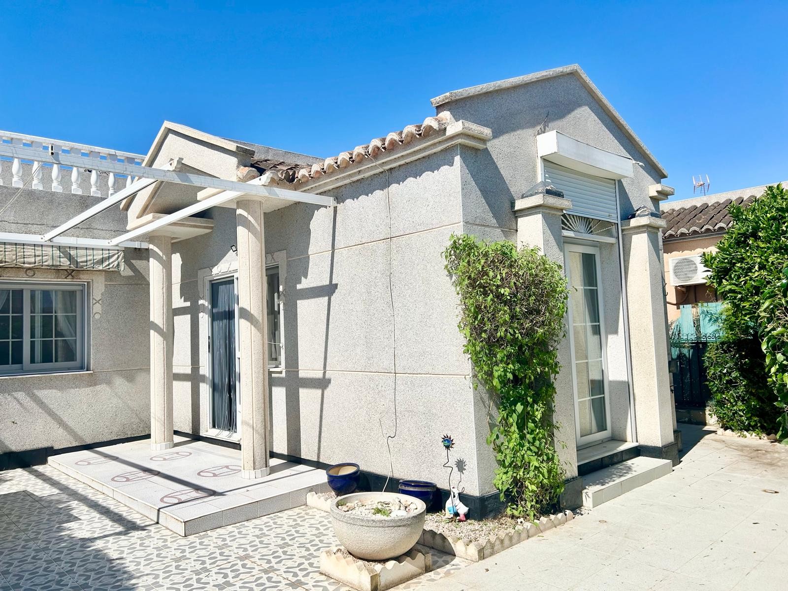 Property for sale - Bungalow for sale - Torrevieja - La Torreta