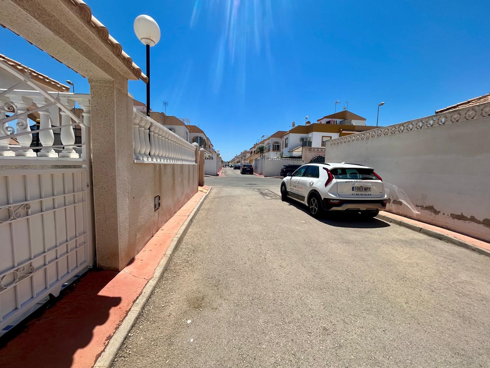 Property for sale - Bungalow for sale - Torrevieja - Altos del Limonar