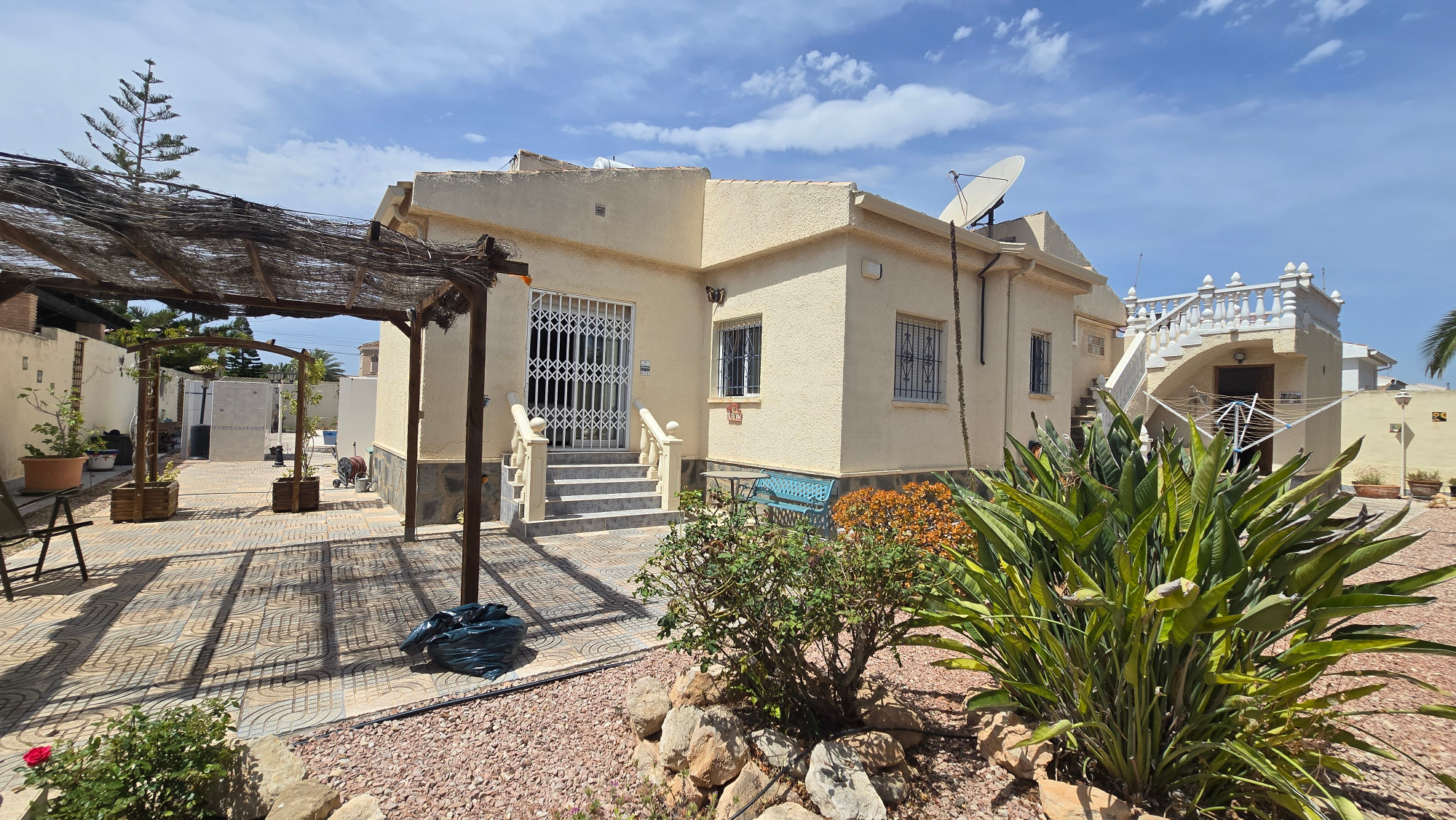 Property for sale - Villa for sale - Torrevieja - San Luis