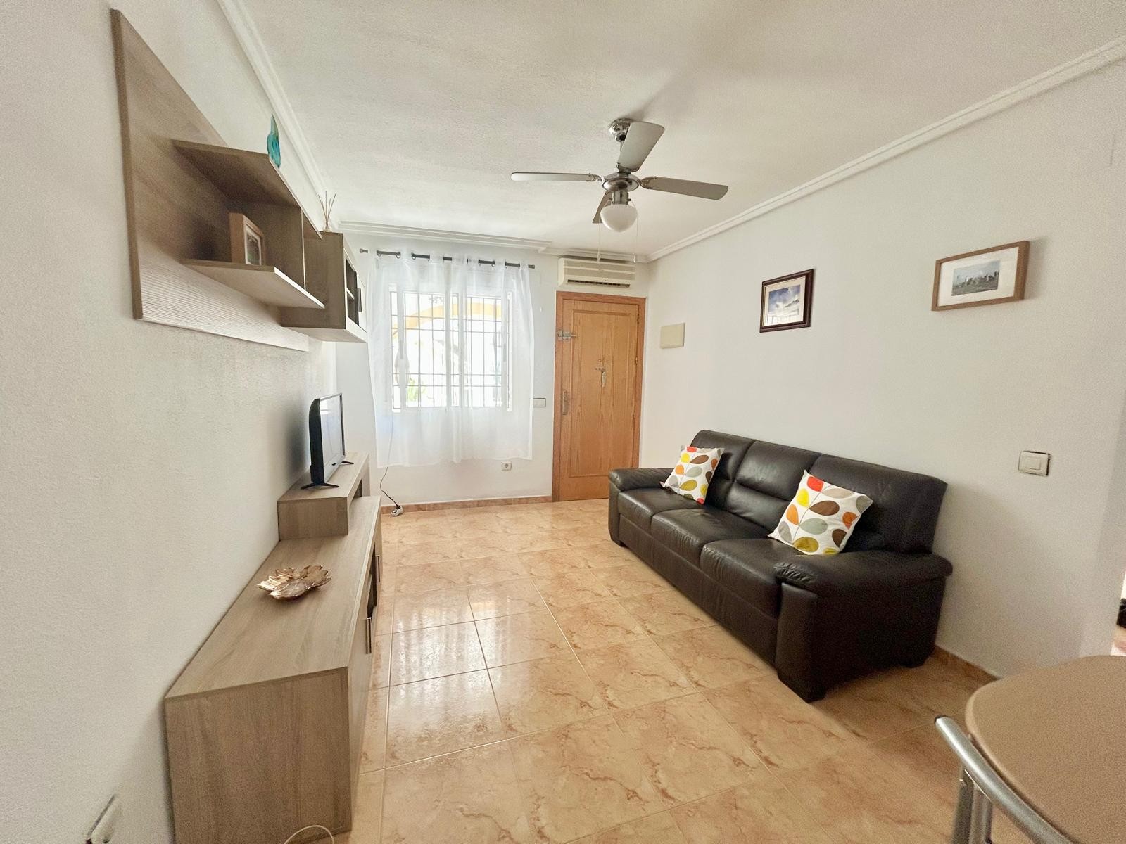 Property for sale - Bungalow for sale - Torrevieja - Altos del Limonar